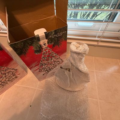 Lenox, Home Accents and More Christmas (O-BC)