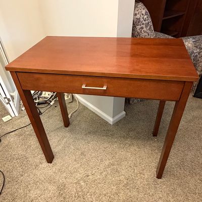 Sleek Modern Wooden Desk (O-BC)