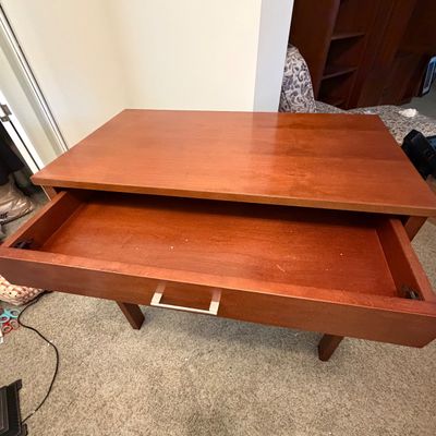 Sleek Modern Wooden Desk (O-BC)