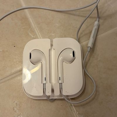 Apple, IHome, Poweradd and More Audio (O-BC)