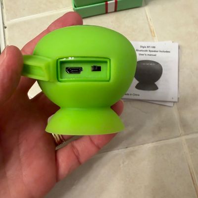 Apple, IHome, Poweradd and More Audio (O-BC)