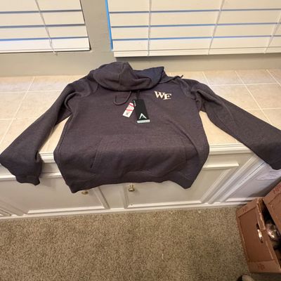 Wake Forest Memorabilia (O-BC)