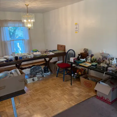 Estate sale photo
