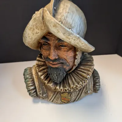 Various Pottery & Glass Decor (All the pieces have a crack or chips) See All Pictures