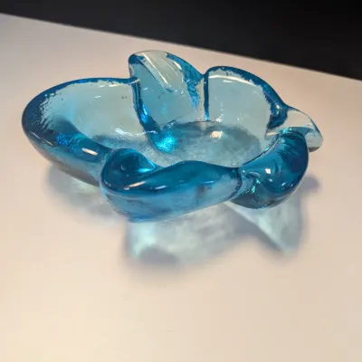 Mid Century Art Glass Turquoise Aqua Blue Glass Leaf Shaped Cigar Ashtray