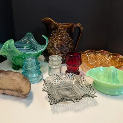 Various Pottery & Glass Decor (All the pieces have a crack or chips) See All Pictures