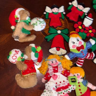Sale Photo Thumbnail #221: Felt & Yarn Homemade Christmas Ornaments, Humpty Dumpty, Angels, Bear, Children, Wreaths