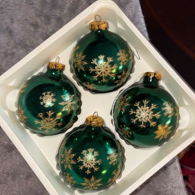 Sale Photo Thumbnail #79: Emerald Green & Gold Glass Victorian Style Christmas Bulbs (4)