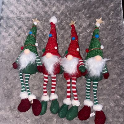 Sale Photo Thumbnail #87: 4 Shelf Christmas Elves, Legs Hang