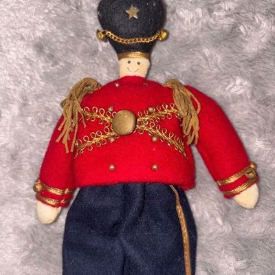 Sale Photo Thumbnail #28: Royal Guard 50's Felt Doll Figure