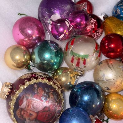 Sale Photo Thumbnail #256: Vintage Christmas Glass Bulb Ornament Lot