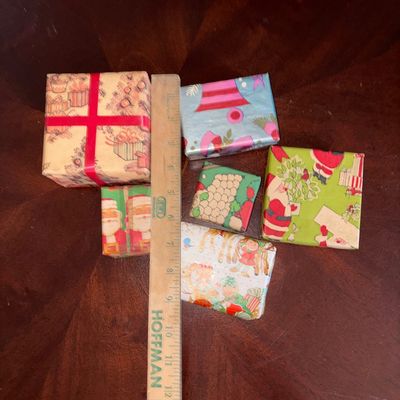 Sale Photo Thumbnail #226: Miniature Tree Faux Christmas Package Presents
