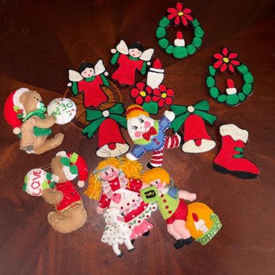 Sale Photo Thumbnail #220: Felt & Yarn Homemade Christmas Ornaments, Humpty Dumpty, Angels, Bear, Children, Wreaths