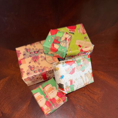 Sale Photo Thumbnail #224: Miniature Tree Faux Christmas Package Presents