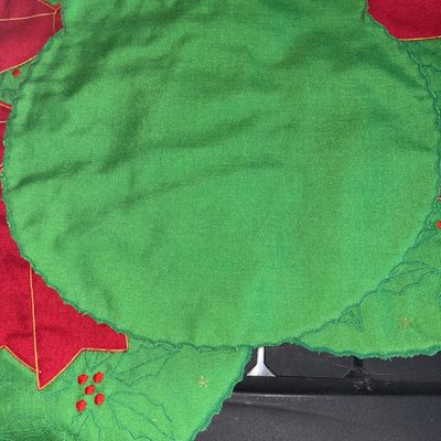 Sale Photo Thumbnail #233: 1970's Wreath Christmas Dinner Placements (4)