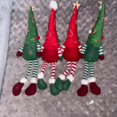 Sale Photo Thumbnail #88: 4 Shelf Christmas Elves, Legs Hang