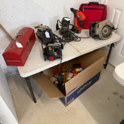 Estate sale photo
