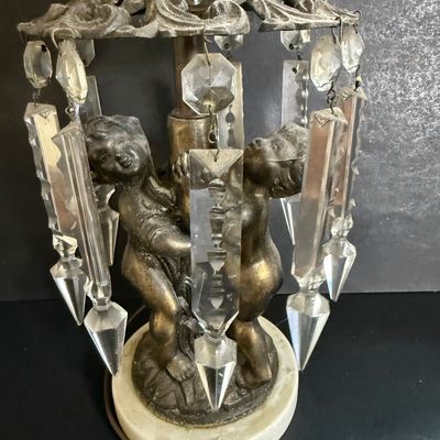 LOT 41: Vintage/Antique Brass Cherub Parlor Lamp with Crystals and Marble Base