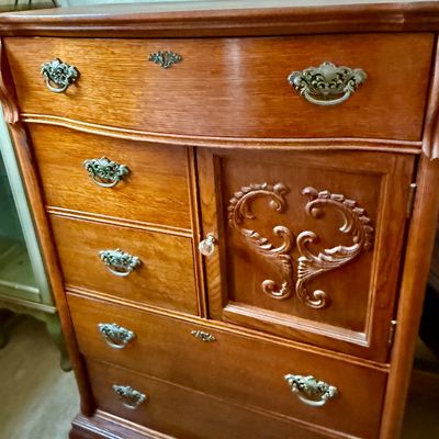 LOT 36: Lexington Victorian Sampler Collection Tall Door Chest/Dresser