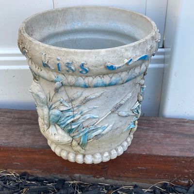 LOT 85: Assorted Patio / Outdoor Decor - Frog, Faux Plant, Jim Shore, Statues and More
