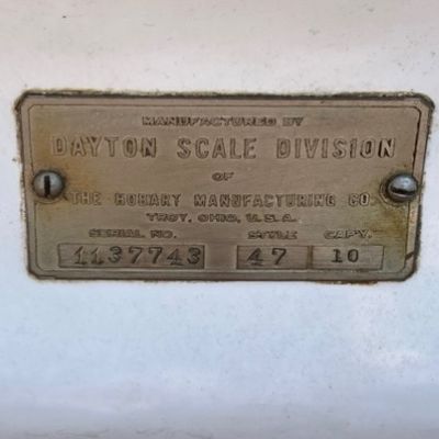 LOT 62: Vintage Dayton Scale Division (The Hobart Manufacturing Co.) - Style 47, Serial No. 137743