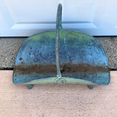 LOT 88: Garden / Outdoor Collection - Plant Holders, Spinner and Wood Holder