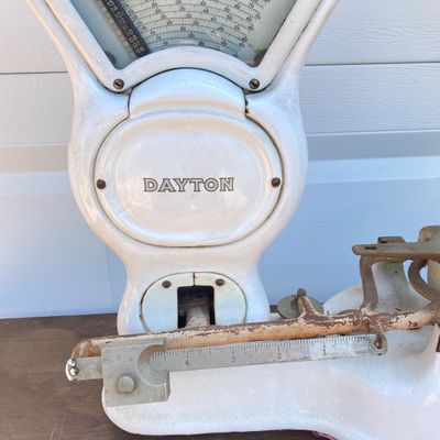 LOT 62: Vintage Dayton Scale Division (The Hobart Manufacturing Co.) - Style 47, Serial No. 137743
