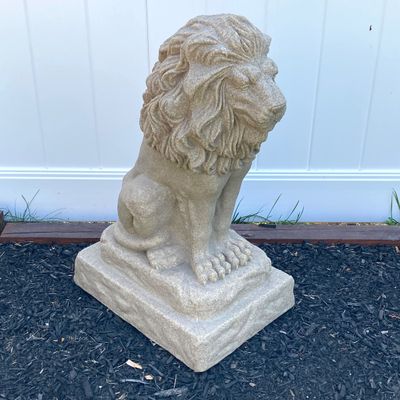 LOT 83: Garden Decor - Plastic Sand Lion Statue with Pair of Plastic / Resin Planters