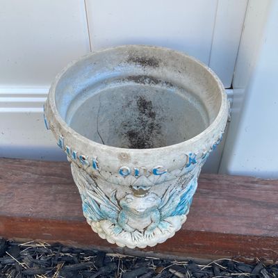 LOT 85: Assorted Patio / Outdoor Decor - Frog, Faux Plant, Jim Shore, Statues and More