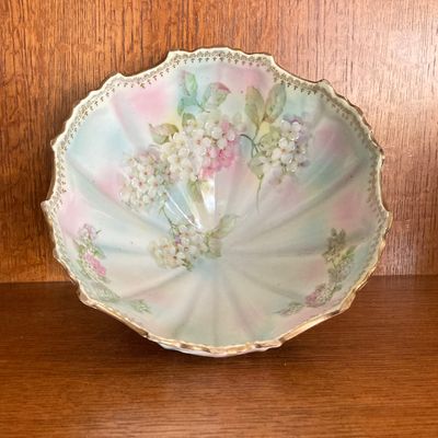 LOT 104: Vintage French / Victorian Style Hand Painted Decor - Silesia Germany Bowl and More