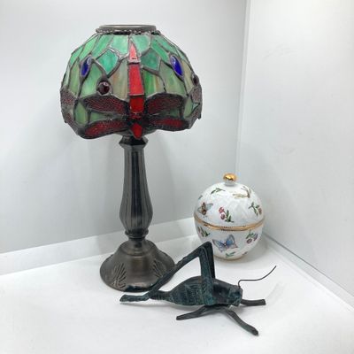 LOT 71: Stained Glass Tea Light Lamp / Light, I Godinger & Co Lidded Bowl with Cast Iron Grasshopper