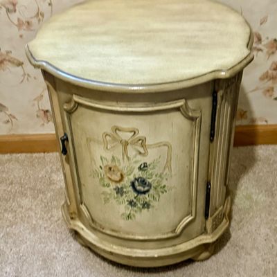 LOT 32: Hand-Painted Round Cabinet/Side Table with Lamp