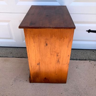 LOT 59: White Clad (Simmons Hardware Co.) End Table / Cabinet