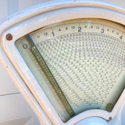 LOT 62: Vintage Dayton Scale Division (The Hobart Manufacturing Co.) - Style 47, Serial No. 137743
