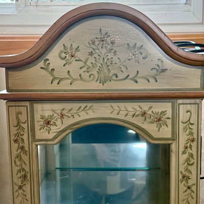 LOT 35: Hand Painted Display Wood Shelf with Mirrored Back and Glass Shelves