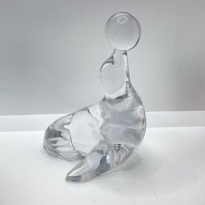 LOT 93: Colorful Art Glass - Paper Weights, Figurines and More