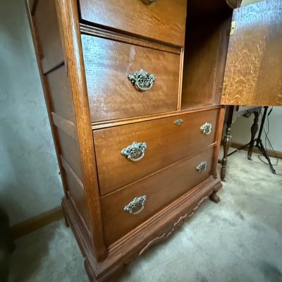 LOT 36: Lexington Victorian Sampler Collection Tall Door Chest/Dresser