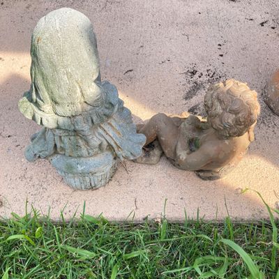 LOT 76: Four Garden / Outdoor Concrete Statues