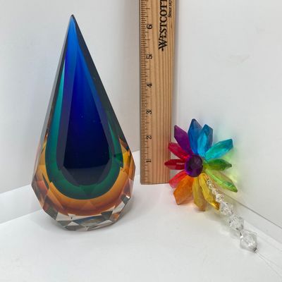 LOT 93: Colorful Art Glass - Paper Weights, Figurines and More