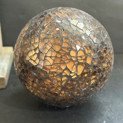 LOT 128: Door Knob Decor and More Including a Vintage Light Sconce