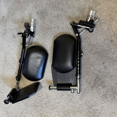 LOT 30: Guardian Recliner Wheelchair with Detachable Feet and Arm Rests