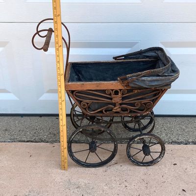 LOT 91: Vintage Garden Decor - Metal / Iron Hummingbird Feeder / Bath with Baby Coach