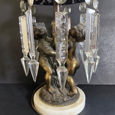 LOT 41: Vintage/Antique Brass Cherub Parlor Lamp with Crystals and Marble Base