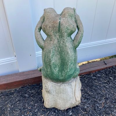 LOT 85: Assorted Patio / Outdoor Decor - Frog, Faux Plant, Jim Shore, Statues and More