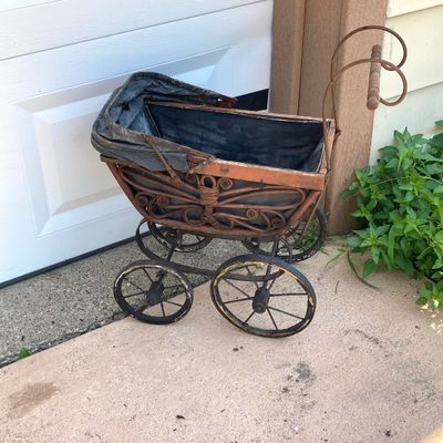 LOT 91: Vintage Garden Decor - Metal / Iron Hummingbird Feeder / Bath with Baby Coach