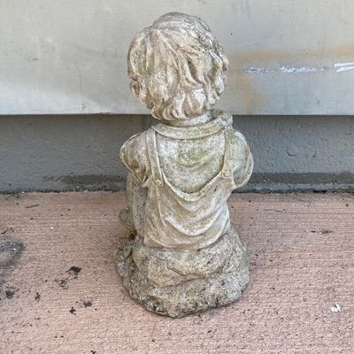 LOT 85: Assorted Patio / Outdoor Decor - Frog, Faux Plant, Jim Shore, Statues and More
