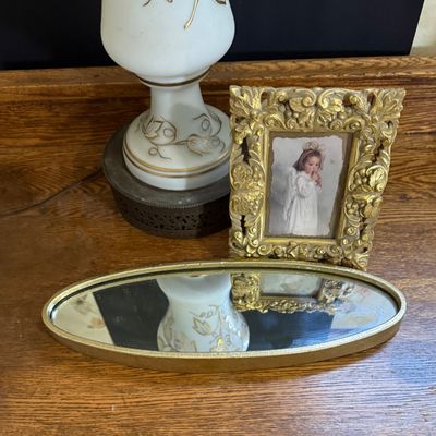 LOT 40: Vintage White Satin Glass Table Lamp with Picture and Mirror