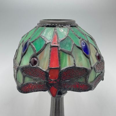 LOT 71: Stained Glass Tea Light Lamp / Light, I Godinger & Co Lidded Bowl with Cast Iron Grasshopper