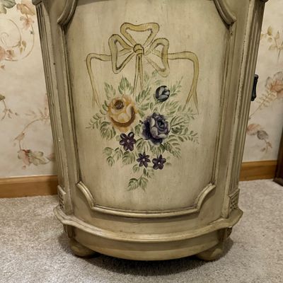 LOT 32: Hand-Painted Round Cabinet/Side Table with Lamp