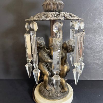 LOT 41: Vintage/Antique Brass Cherub Parlor Lamp with Crystals and Marble Base